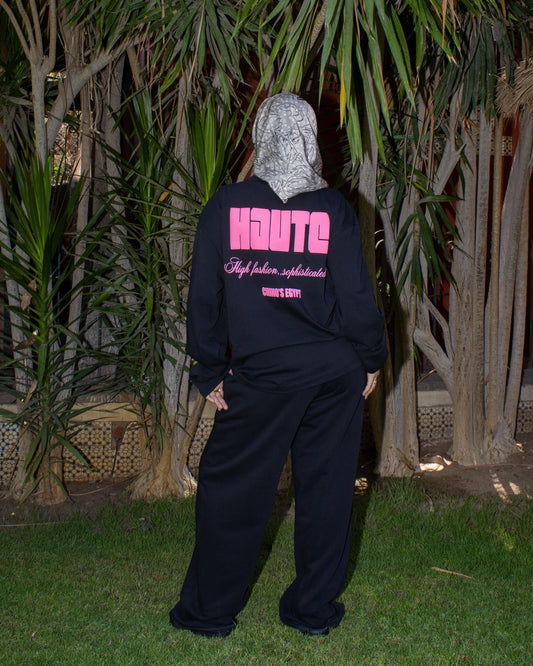 Black long sleeve t-shirt